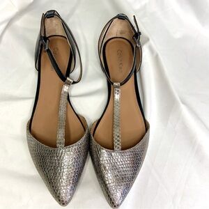 Calvin Klein Leather Silver Flats with Metallic Finish Size 7.5